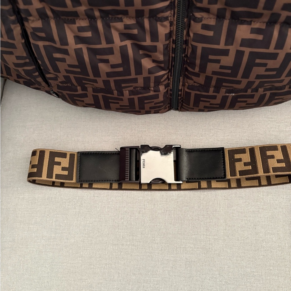 Fendi Women's Black and Brown Monogram Puffer Jacket - Picture 5 of 8